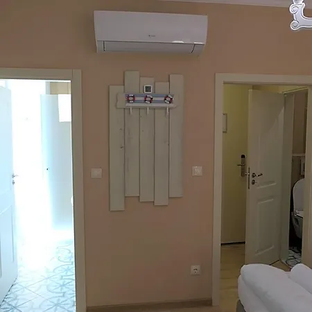 Hotel Mediterraneo *